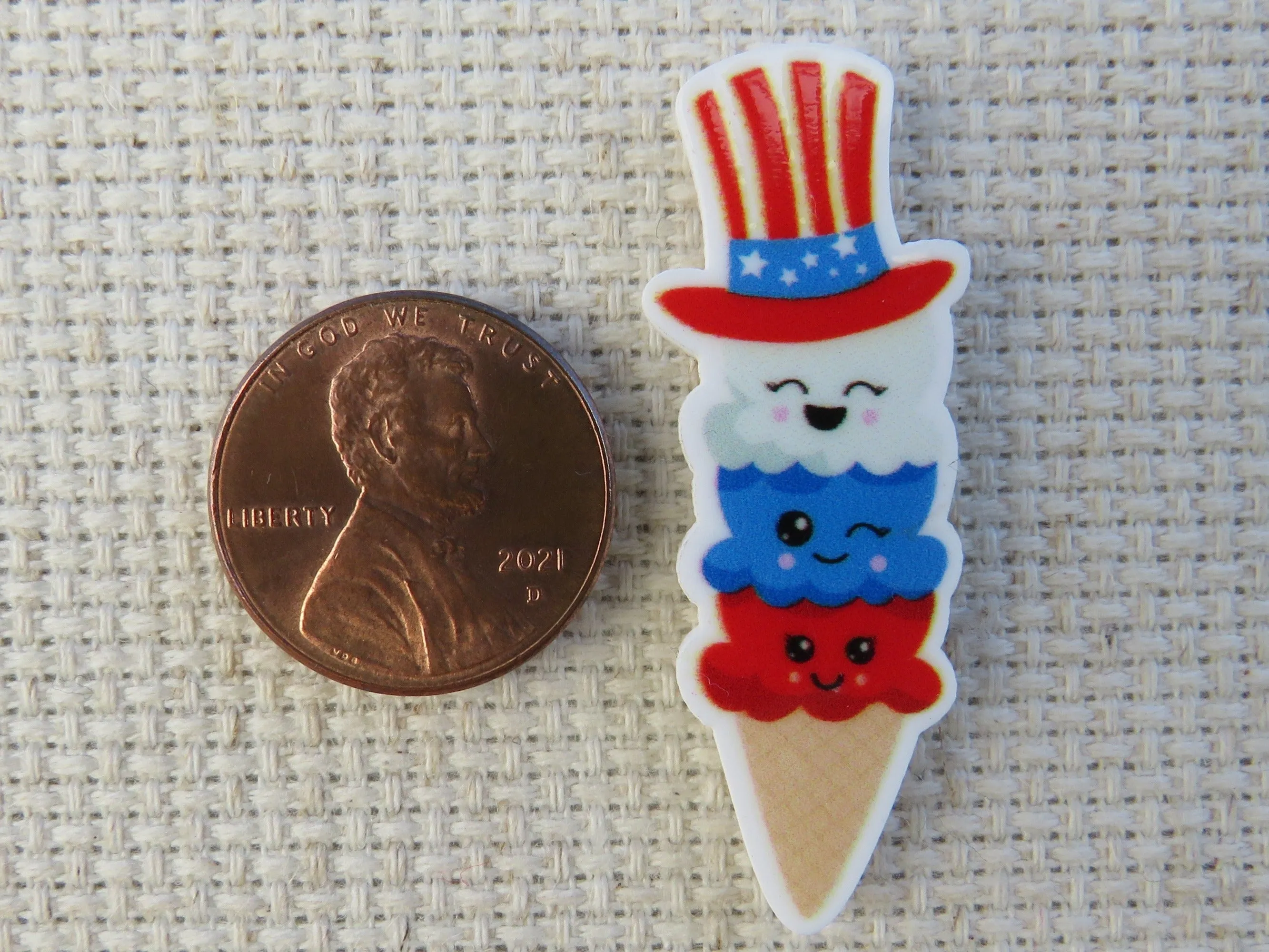 Patriotic Ice Cream Cone Needle Minder, Cover Minder, Magnet