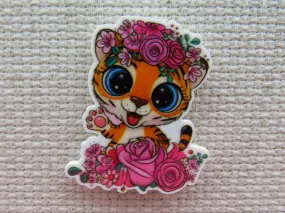 Waving Floral Tiger Needle Minder, Cover Minder, Magnet